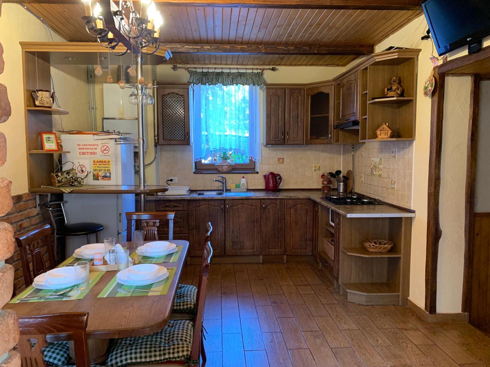 Dereviy Villa Jaremtsje Buitenkant foto