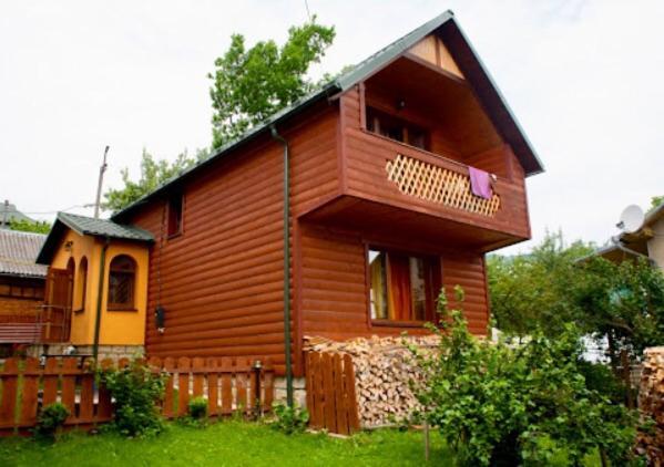 Dereviy Villa Jaremtsje Buitenkant foto